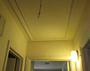 10826 Sugar Hill Drive - Photo Thumbnail 32