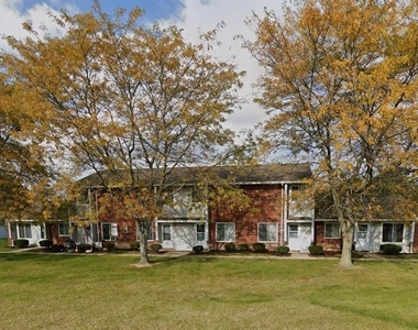 500 Highland Pkwy - Photo Thumbnail 3