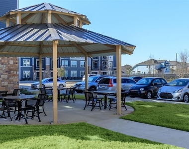 7011 Mckinney Falls Parkway - Photo Thumbnail 2