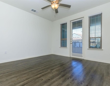 7011 Mckinney Falls Parkway - Photo Thumbnail 10
