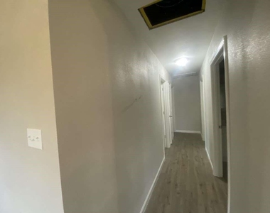 152 Pine Ridge Drive - Photo Thumbnail 8