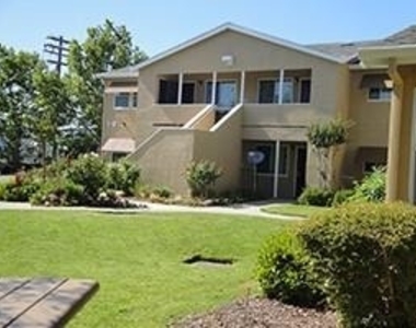 5710 66th Ave - Photo Thumbnail 3