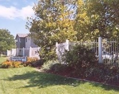 5710 66th Ave - Photo Thumbnail 1