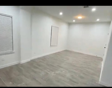 9210 Martell Street - Photo Thumbnail 3