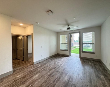 20102 Cypress Rosehill Road - Photo Thumbnail 2