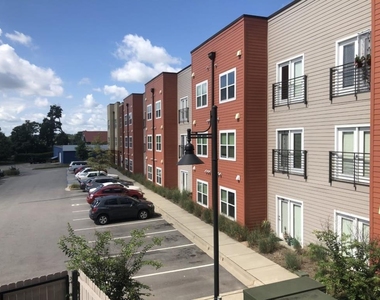 3700 N Main St - Photo Thumbnail 1