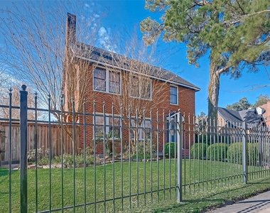 2412 Oakdale Street - Photo Thumbnail 43