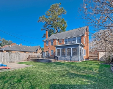 2412 Oakdale Street - Photo Thumbnail 39