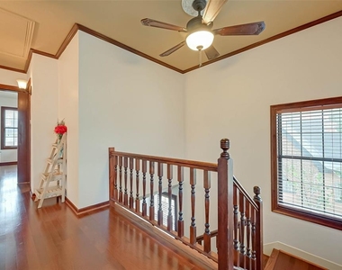 2412 Oakdale Street - Photo Thumbnail 19
