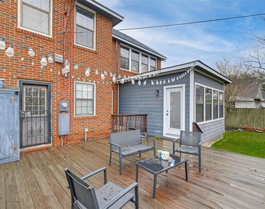 2412 Oakdale Street - Photo Thumbnail 31