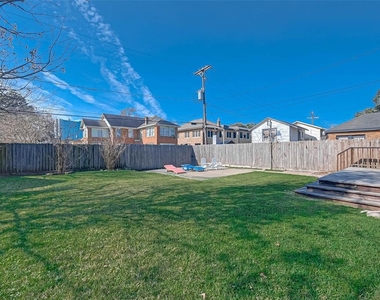 2412 Oakdale Street - Photo Thumbnail 40