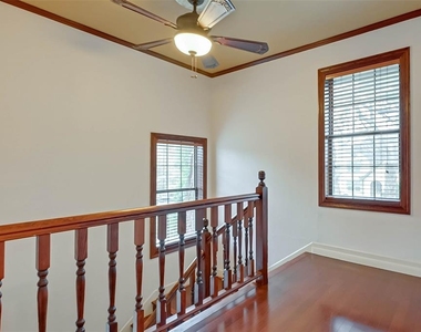 2412 Oakdale Street - Photo Thumbnail 20
