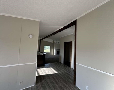 102 Bailey Street - Photo Thumbnail 11