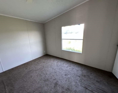 102 Bailey Street - Photo Thumbnail 5