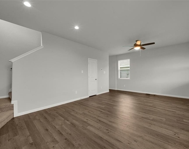 2542 Steelhead Drive - Photo Thumbnail 6