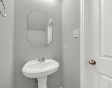 2542 Steelhead Drive - Photo Thumbnail 7
