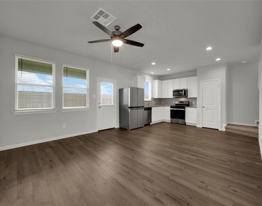 2542 Steelhead Drive - Photo Thumbnail 2
