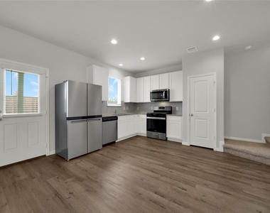 2542 Steelhead Drive - Photo Thumbnail 4