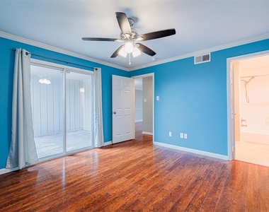 2621 Marilee Lane - Photo Thumbnail 10