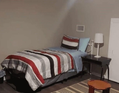 6307 Johnson Lane - Photo Thumbnail 12