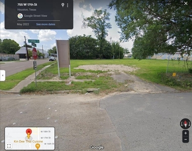745 W 17th Street - Photo Thumbnail 1