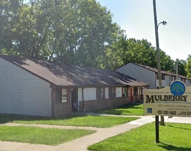 459 S Mulberry St - Photo Thumbnail 1