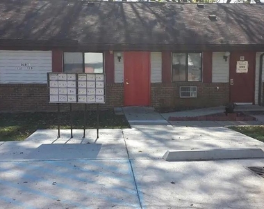 459 S Mulberry St - Photo Thumbnail 4