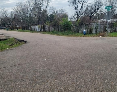 4515 Hull Street - Photo Thumbnail 8