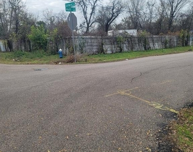 4515 Hull Street - Photo Thumbnail 12