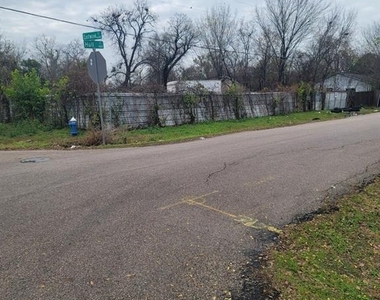 4515 Hull Street - Photo Thumbnail 10