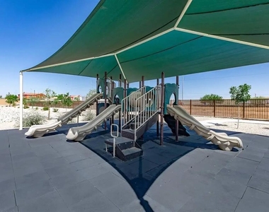 11050 Montana Ave - Photo Thumbnail 6