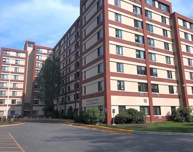 20 Haverhill St - Photo Thumbnail 4