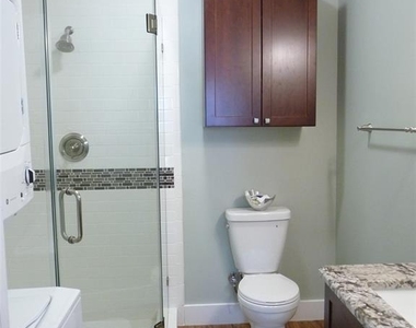1009 Peden Street - Photo Thumbnail 7