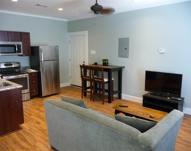 1009 Peden Street - Photo Thumbnail 1