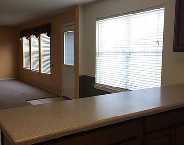 2527 Liza Court - Photo Thumbnail 11