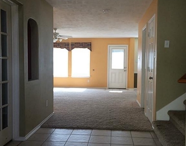2527 Liza Court - Photo Thumbnail 1