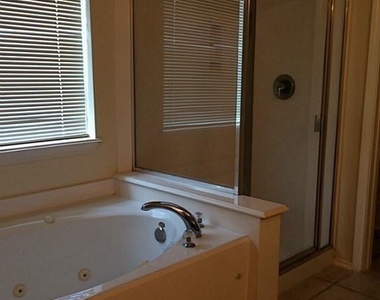 2527 Liza Court - Photo Thumbnail 20