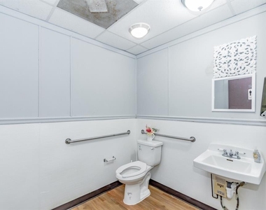 3373 E Highway 6 - Photo Thumbnail 9