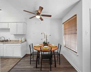 2828 61st Street - Photo Thumbnail 9