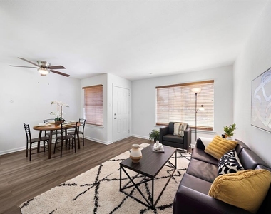 2828 61st Street - Photo Thumbnail 6