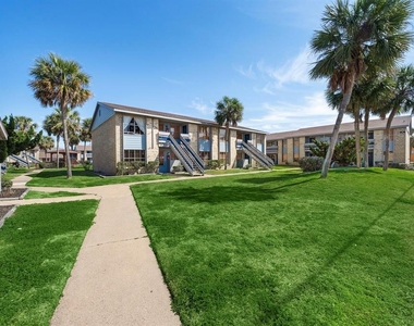 2828 61st Street - Photo Thumbnail 1