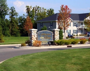 8770 Cobblestone Rd - Photo Thumbnail 2