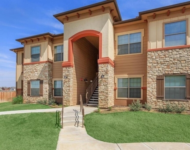 202 Aquero Boulevard - Photo Thumbnail 1