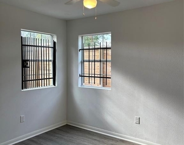 4714 Ward Street - Photo Thumbnail 14