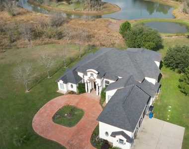 943 High Meadow Ranch Drive - Photo Thumbnail 3