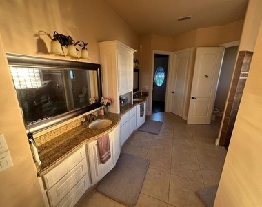 943 High Meadow Ranch Drive - Photo Thumbnail 15