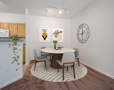 2900 Laurel Ridge Way - Photo Thumbnail 17