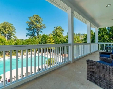 2900 Laurel Ridge Way - Photo Thumbnail 6