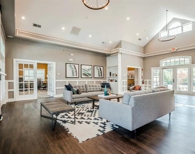 2900 Laurel Ridge Way - Photo Thumbnail 8