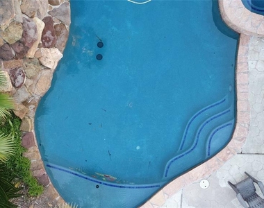 16610 Gull Court - Photo Thumbnail 8
